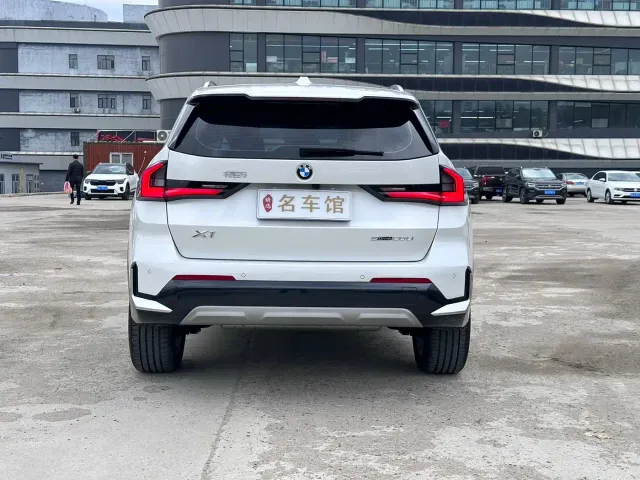 BMW X1 — Фото автомобиля 7
