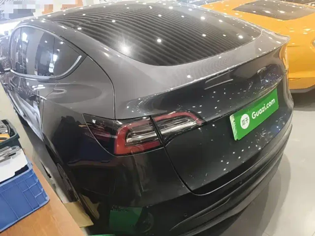 Tesla Model Y — Фото автомобиля 4