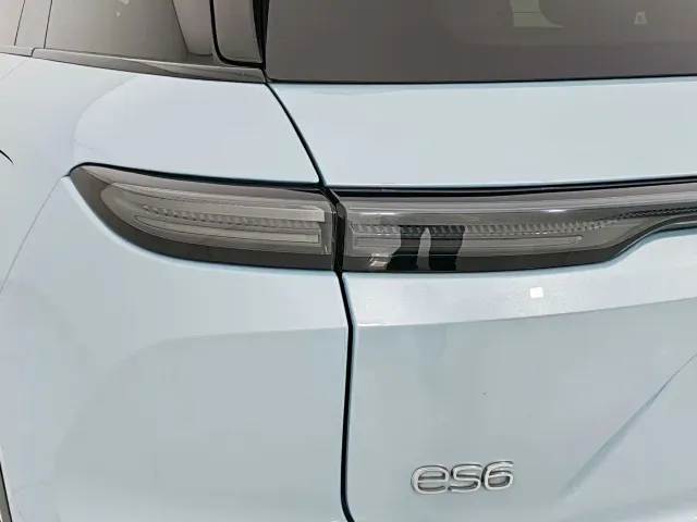 Nio ES6 — Фото автомобиля 12