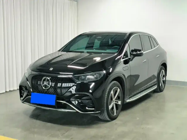 Фотография автомобиля — Mercedes-Benz EQE SUV