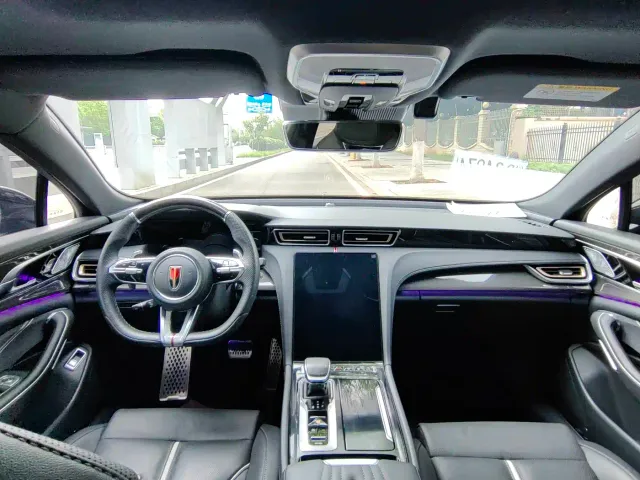 Hongqi H6 — Фото автомобиля 11