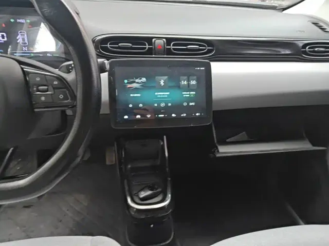 Leapmotor T03 — Фото автомобиля 12