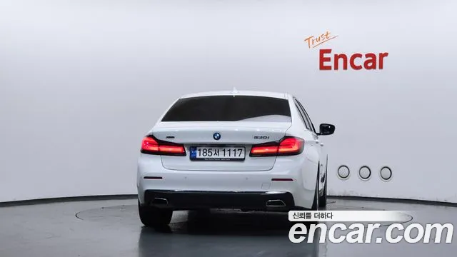 BMW 5 Series G30 — Фото автомобиля 4