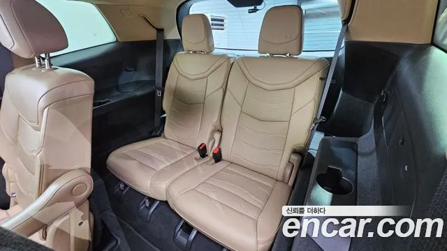 Cadillac XT6 — Фото автомобиля 17