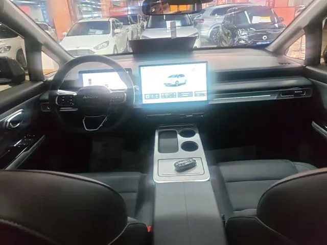 GAC Aion Y — Фото автомобиля 9