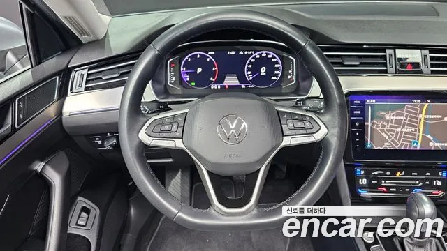 Volkswagen Passat — Фото автомобиля 13