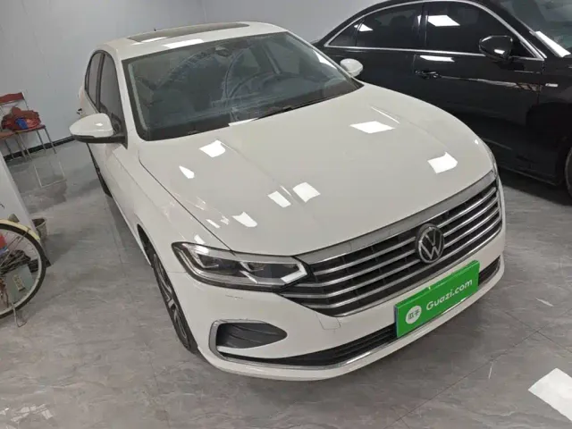Volkswagen Lavida — Фото автомобиля 3
