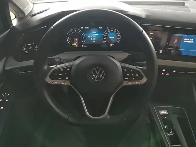 Volkswagen Golf — Фото автомобиля 10