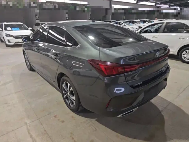 Changan Eado — Фото автомобиля 4