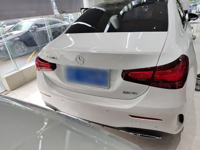 Mercedes-Benz A-Class — Фото автомобиля 3