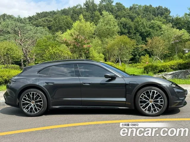 Porsche Taycan Taycan Khan — Фото автомобиля 19