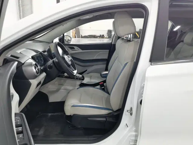 BYD Yuan Pro — Фото автомобиля 10