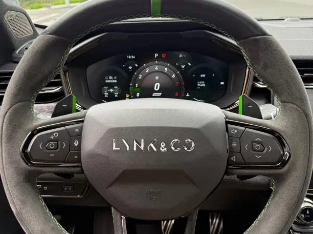Lynk & Co 05 — Фото автомобиля 27