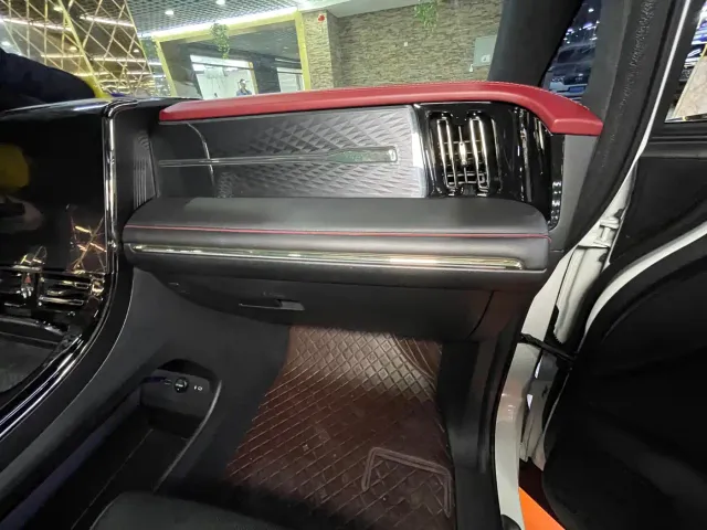 GAC Trumpchi M8 — Фото автомобиля 16