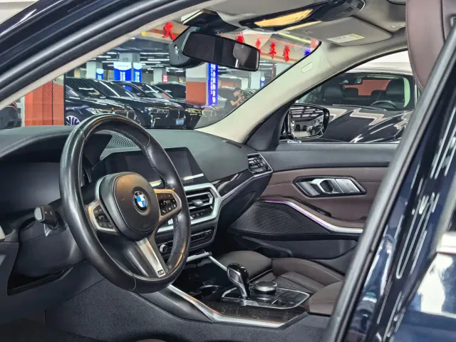 BMW 3 Series — Фото автомобиля 9