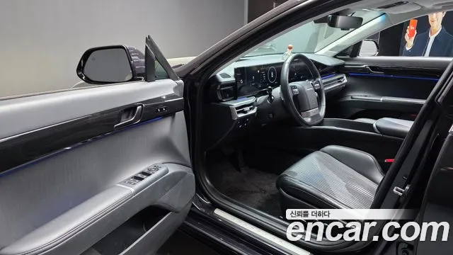 Hyundai Grandeur Grandeur (GN7) 2.5 Бензин 2WD — Фото автомобиля 10