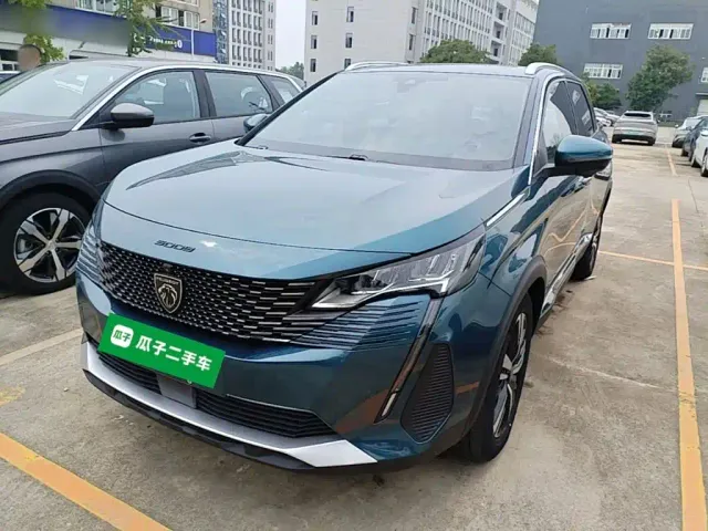 Фотография автомобиля — Peugeot 5008