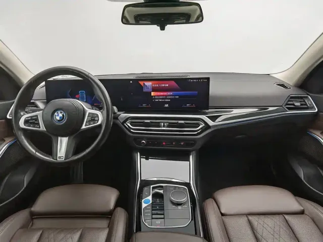 BMW i3 — Фото автомобиля 5