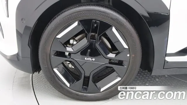 Kia EV3 — Фото автомобиля 5
