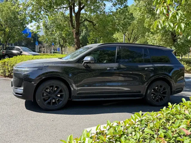 Li Auto ONE — Фото автомобиля 3