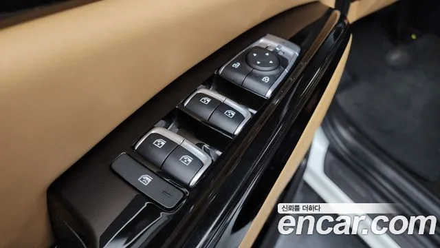 Kia Carnival Generation 4 — Фото автомобиля 30