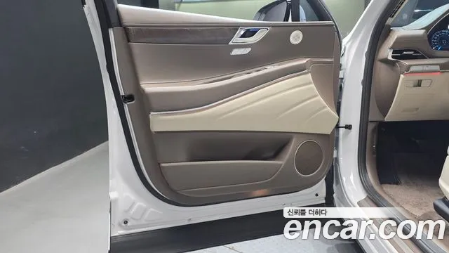 Genesis GV80 — Фото автомобиля 13
