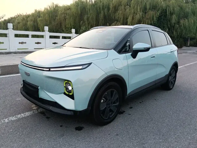 Фотография автомобиля — Geely Geometry E Firefly