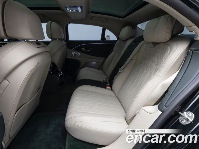 Bentley Flying Spur Generation 3 — Фото автомобиля 12
