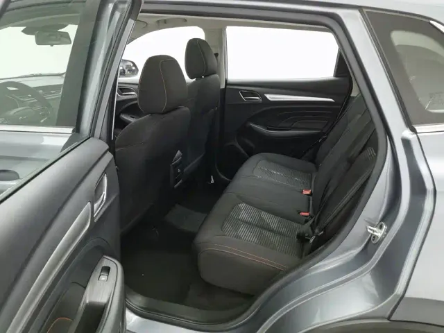 Roewe RX3 — Фото автомобиля 15
