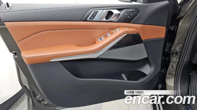 BMW X7 — Фото автомобиля 23