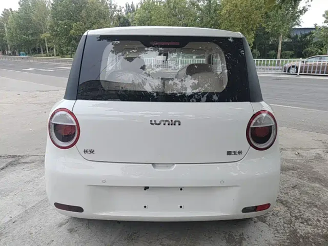 Changan Lumin — Фото автомобиля 5