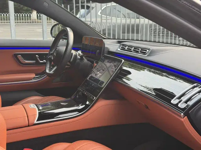 Mercedes-Benz S-Class — Фото автомобиля 14