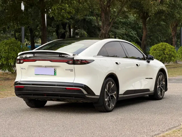 Mazda EZ-6 — Фото автомобиля 14