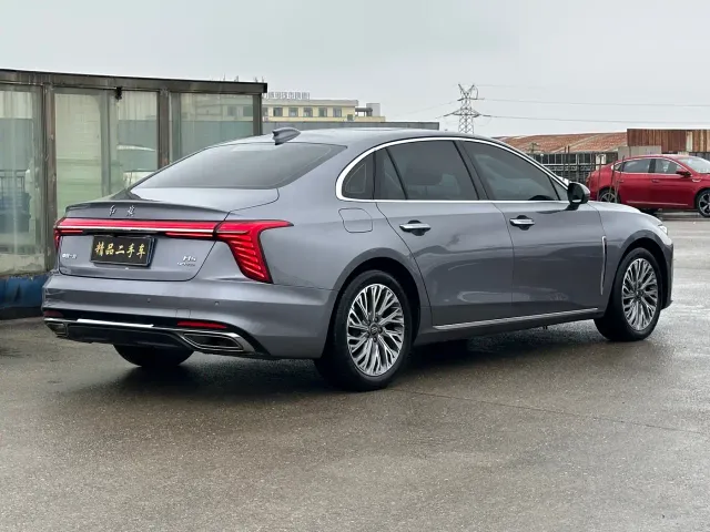 Hongqi H5 — Фото автомобиля 6