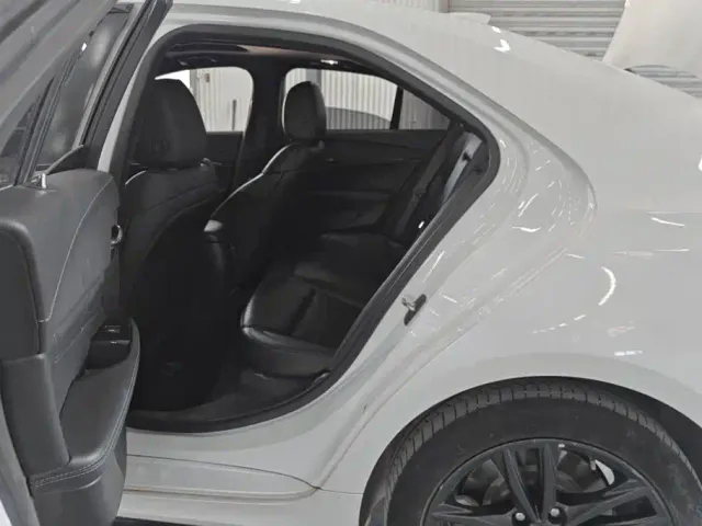 Cadillac CT4 — Фото автомобиля 11
