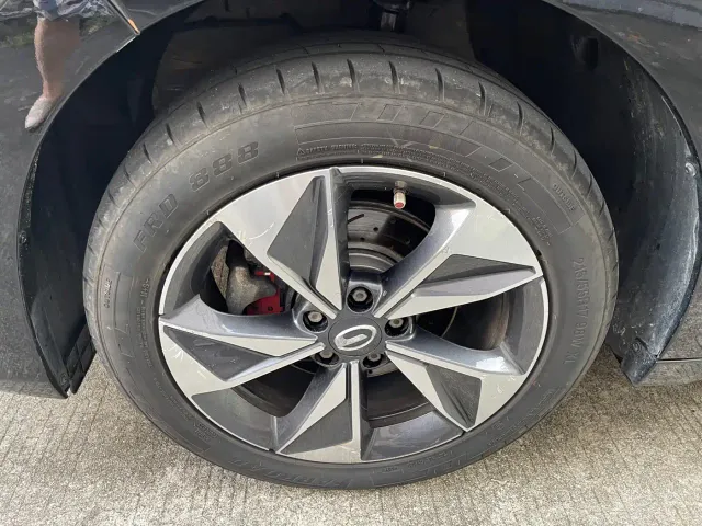 GAC Trumpchi M6 — Фото автомобиля 17