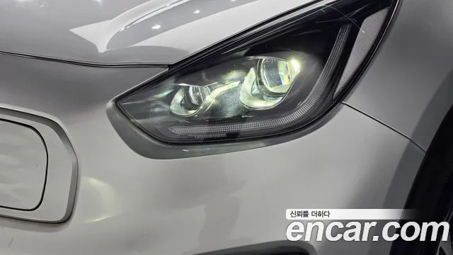 Kia Niro Niro Plus Air — Фото автомобиля 22