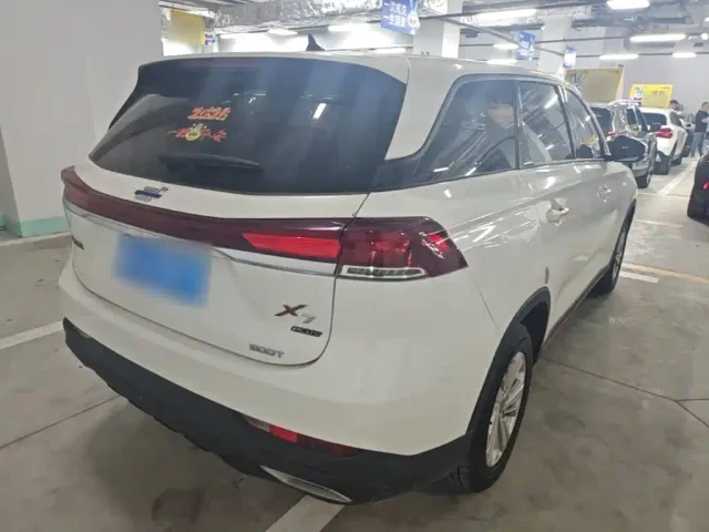 Changan X7 Plus — Фото автомобиля 6