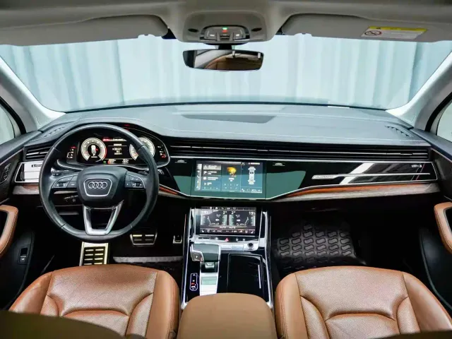 Audi Q7 — Фото автомобиля 6