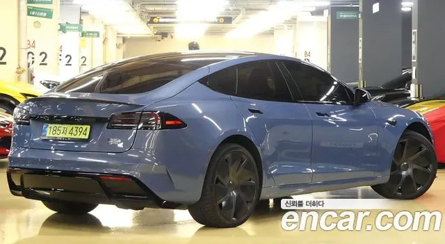 Tesla Model S — Фото автомобиля 2