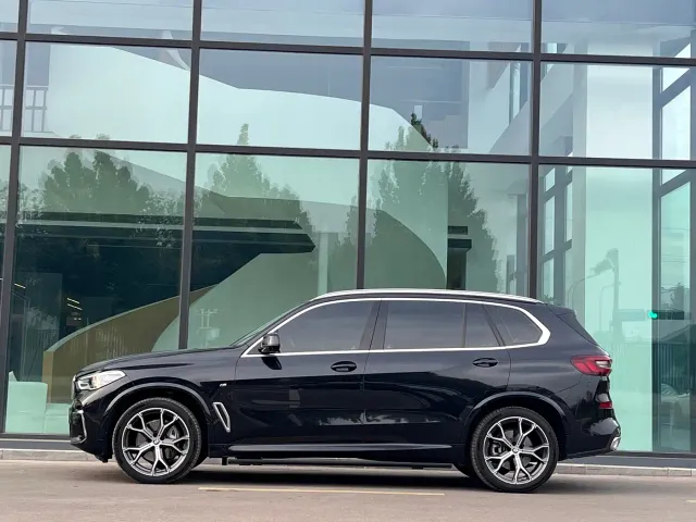 BMW X5 — Фото автомобиля 3