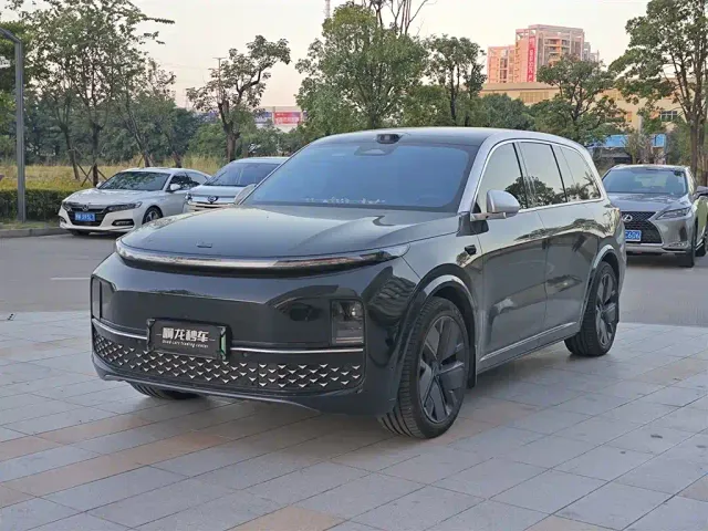 Фотография автомобиля — Li Auto L9