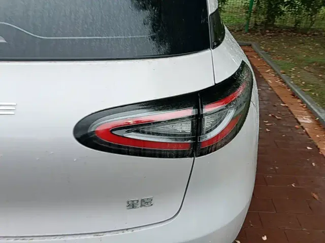 Geely Starry Wish — Фото автомобиля 7