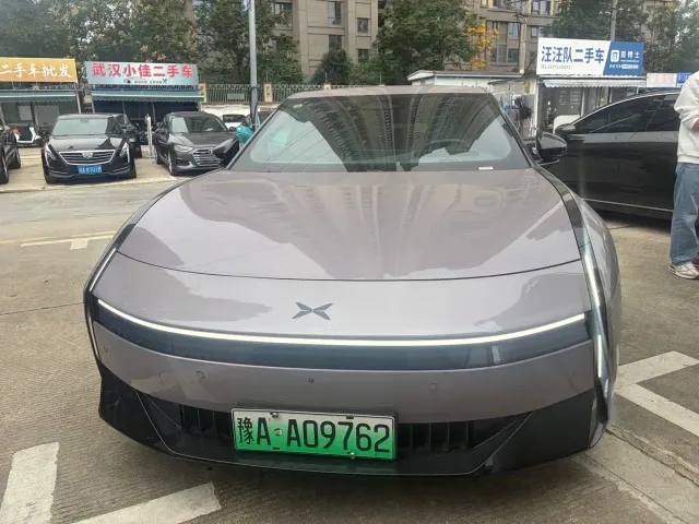 Xpeng P7 — Фото автомобиля 2