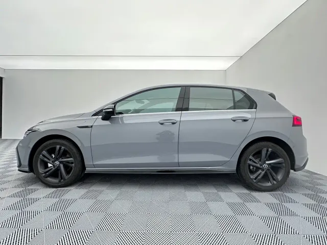 Volkswagen Golf — Фото автомобиля 8