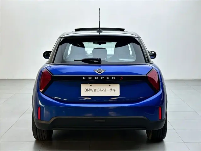 MINI Hatch — Фото автомобиля 5
