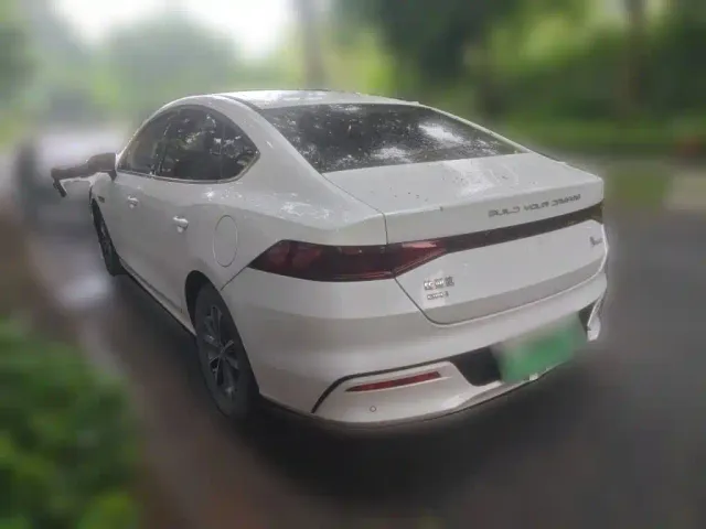 BYD Qin PLUS — Фото автомобиля 9