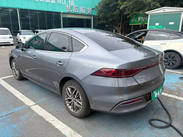 BYD Qin PLUS — Фото автомобиля 7