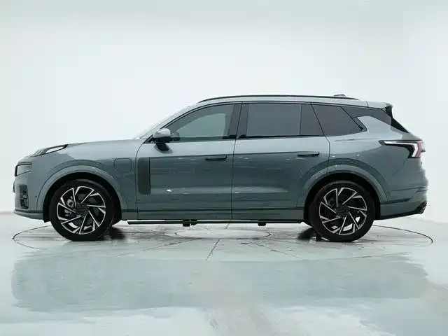 Lynk & Co 09 — Фото автомобиля 4