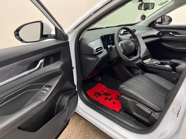 Dongfeng SKY EV01 — Фото автомобиля 13